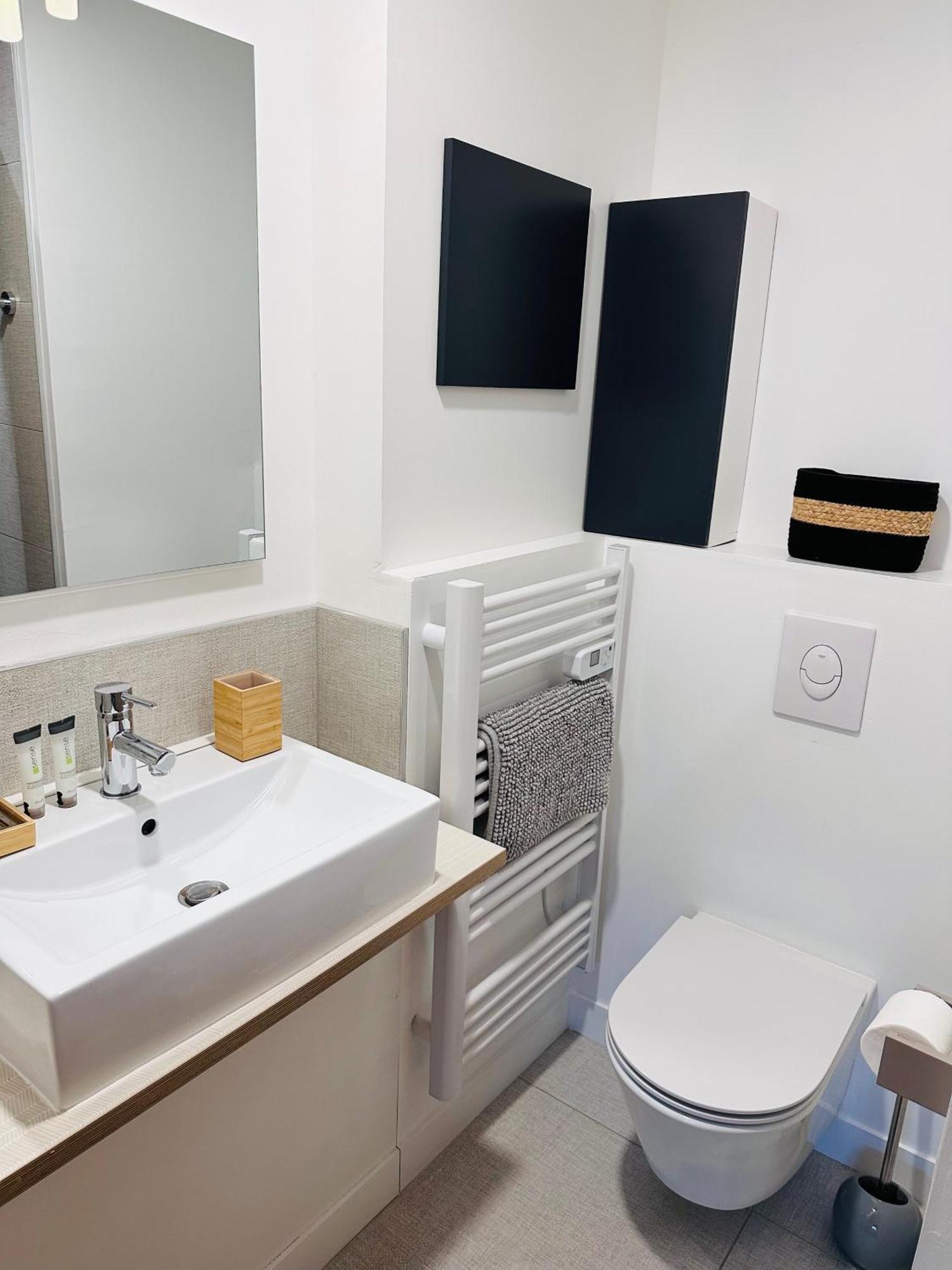 Appartements 3 Etoiles Terrasse Ou Patio Intra-Muros Aigues-Mortes Eksteriør bilde