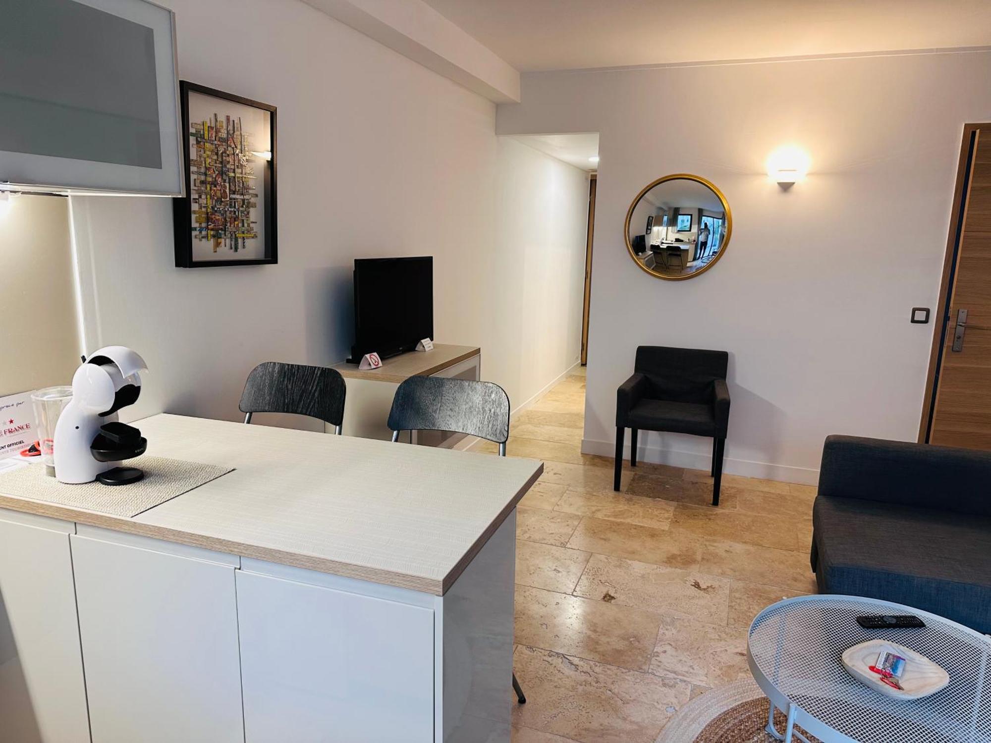 Appartements 3 Etoiles Terrasse Ou Patio Intra-Muros Aigues-Mortes Eksteriør bilde